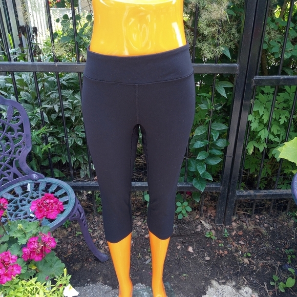 2XU 3/4 Athletic Pants Size XL - Picture 2 of 9